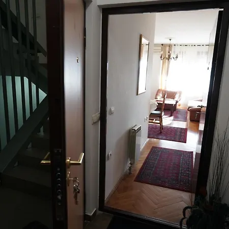 Rajana , - Hram Svetog Save Apartment Belgrade