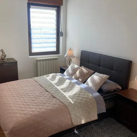 Rajana , - Hram Svetog Save Apartment