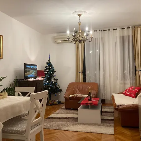 Rajana , - Hram Svetog Save Apartment Belgrade